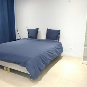 studio-sur-jardin-apartment.fr-paris.fr/